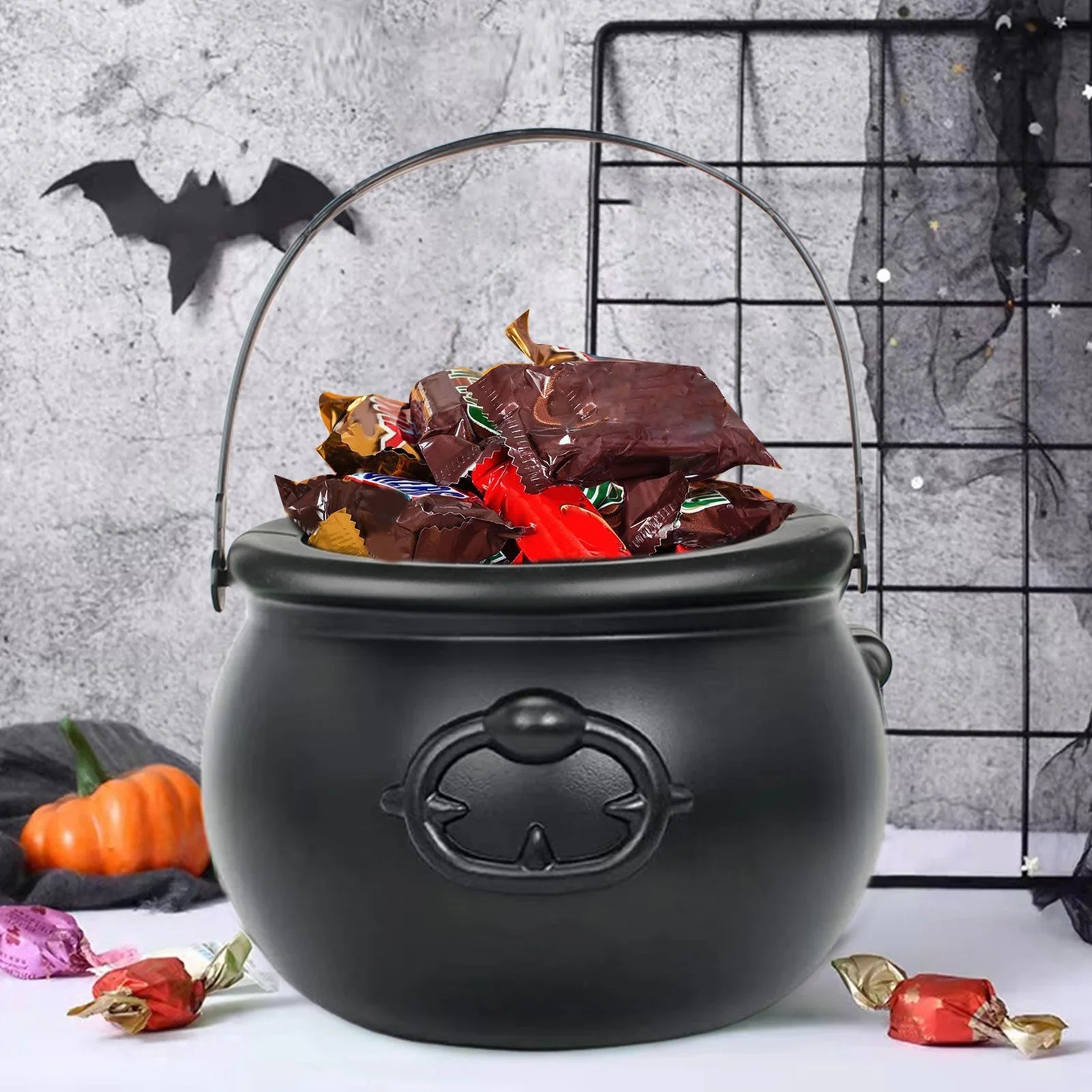 Large Wizard Witch Cauldron Decoration - Halloween Table Centerpiece & Candy Holder